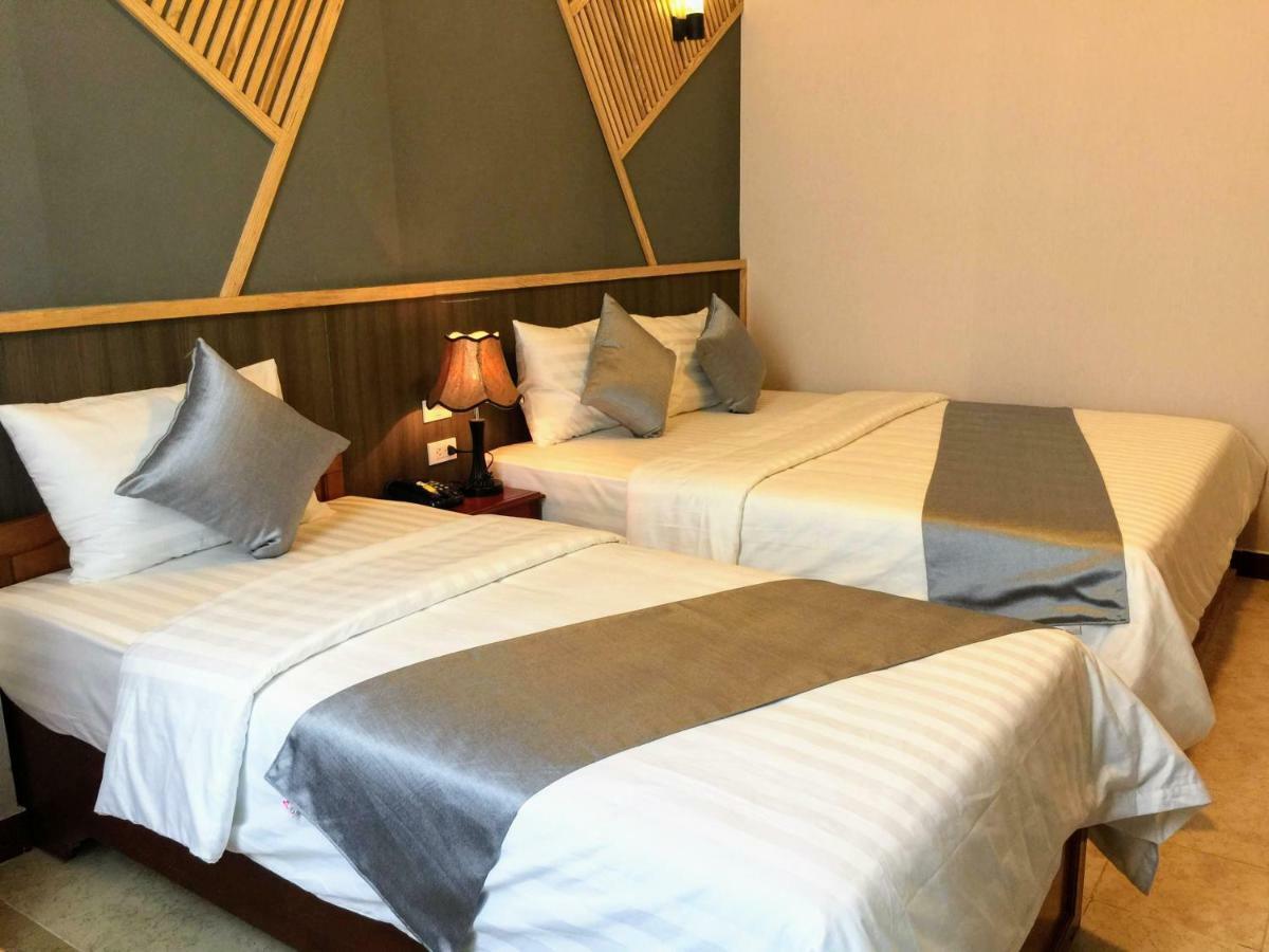 Na Nue Hotel Хошимін Екстер'єр фото